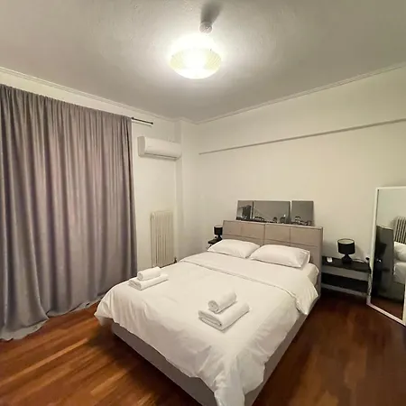 Kleio - Spacious Apartment In Glyfada-2